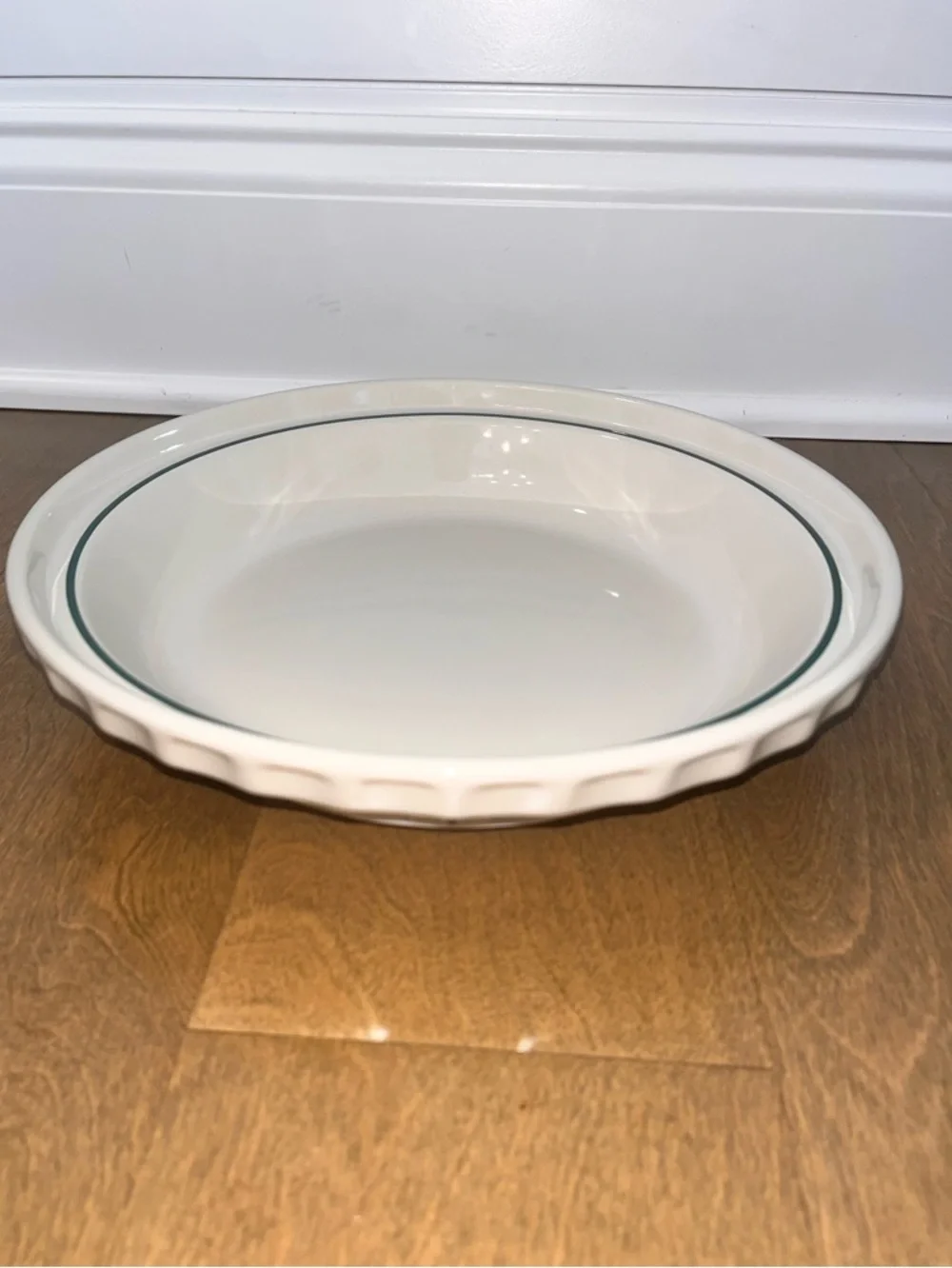 Longaberger Pottery Woven Traditions Baking Plate Pie Dish Ivory and Green 10”